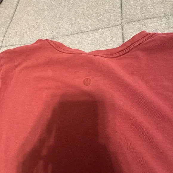 lululemon Long Sleeve Tee in Burgundy - Picture 5 of 5